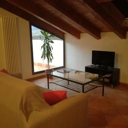 Casa Perlino Colico